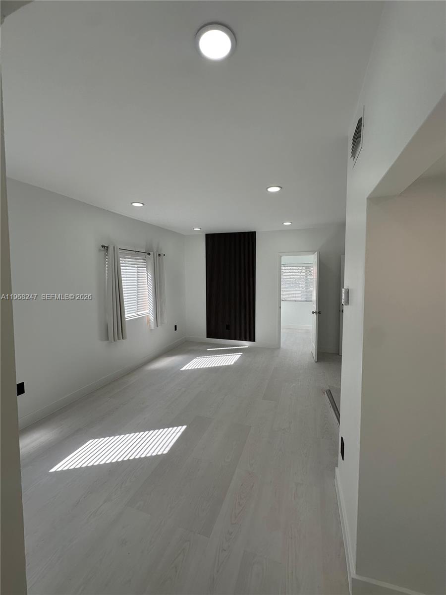109 NW 6th Ave #5, Miami FL 33128