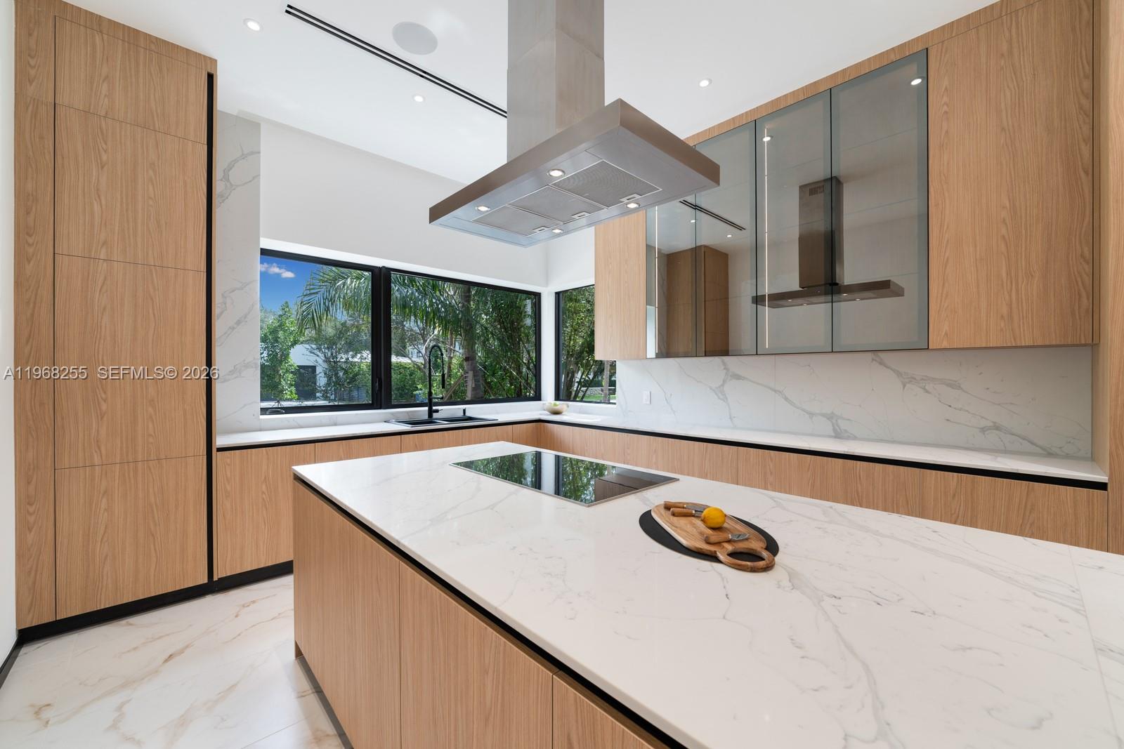 7420 SW 52nd Ave, Miami FL 33143