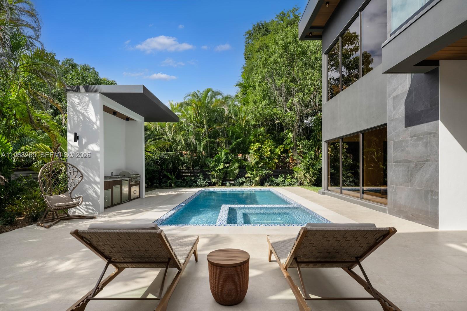 7420 SW 52nd Ave, Miami FL 33143
