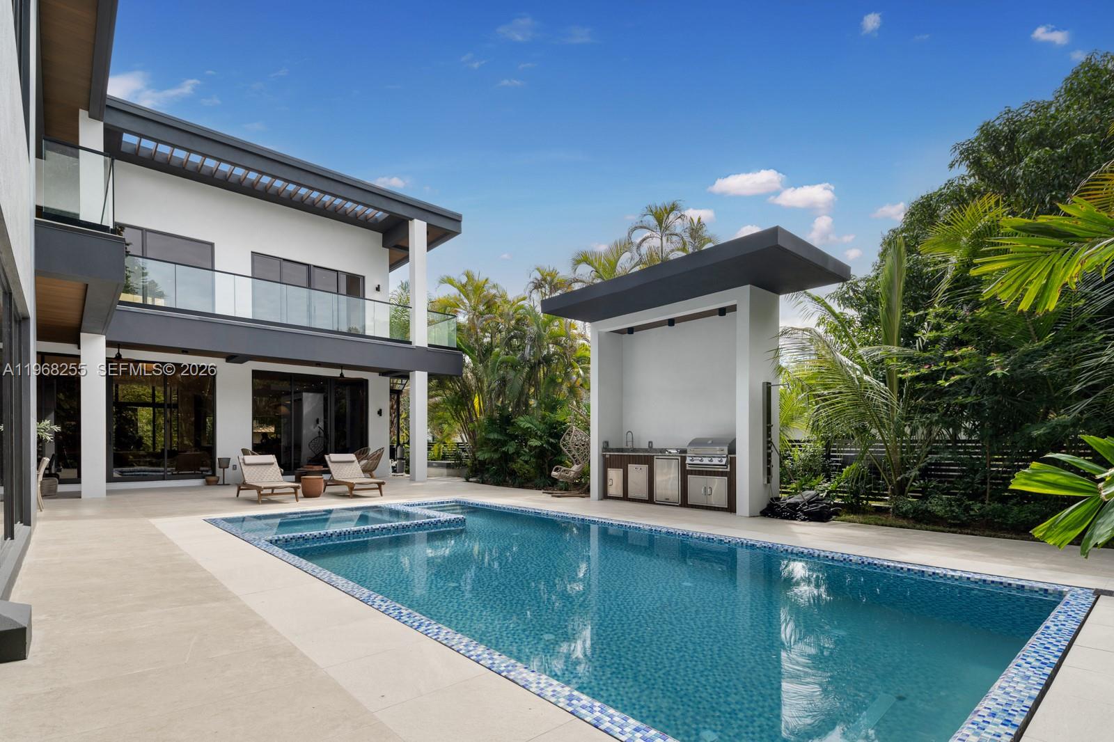 7420 SW 52nd Ave, Miami FL 33143