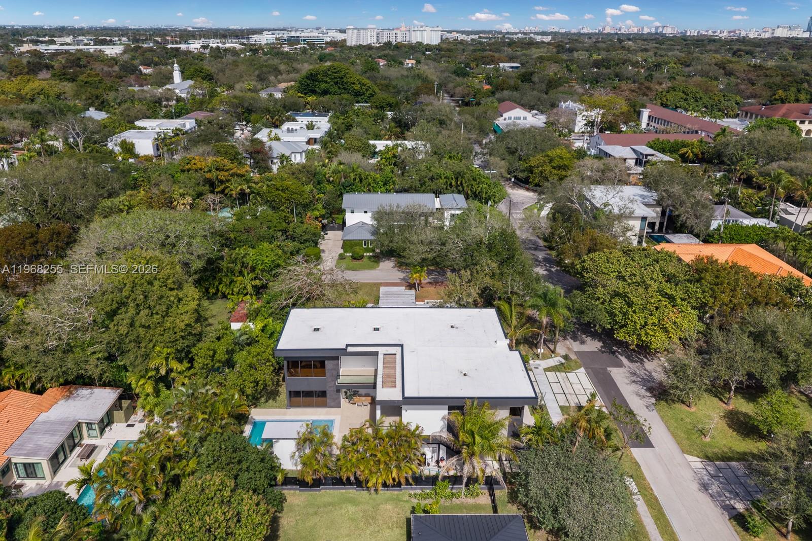 7420 SW 52nd Ave, Miami FL 33143
