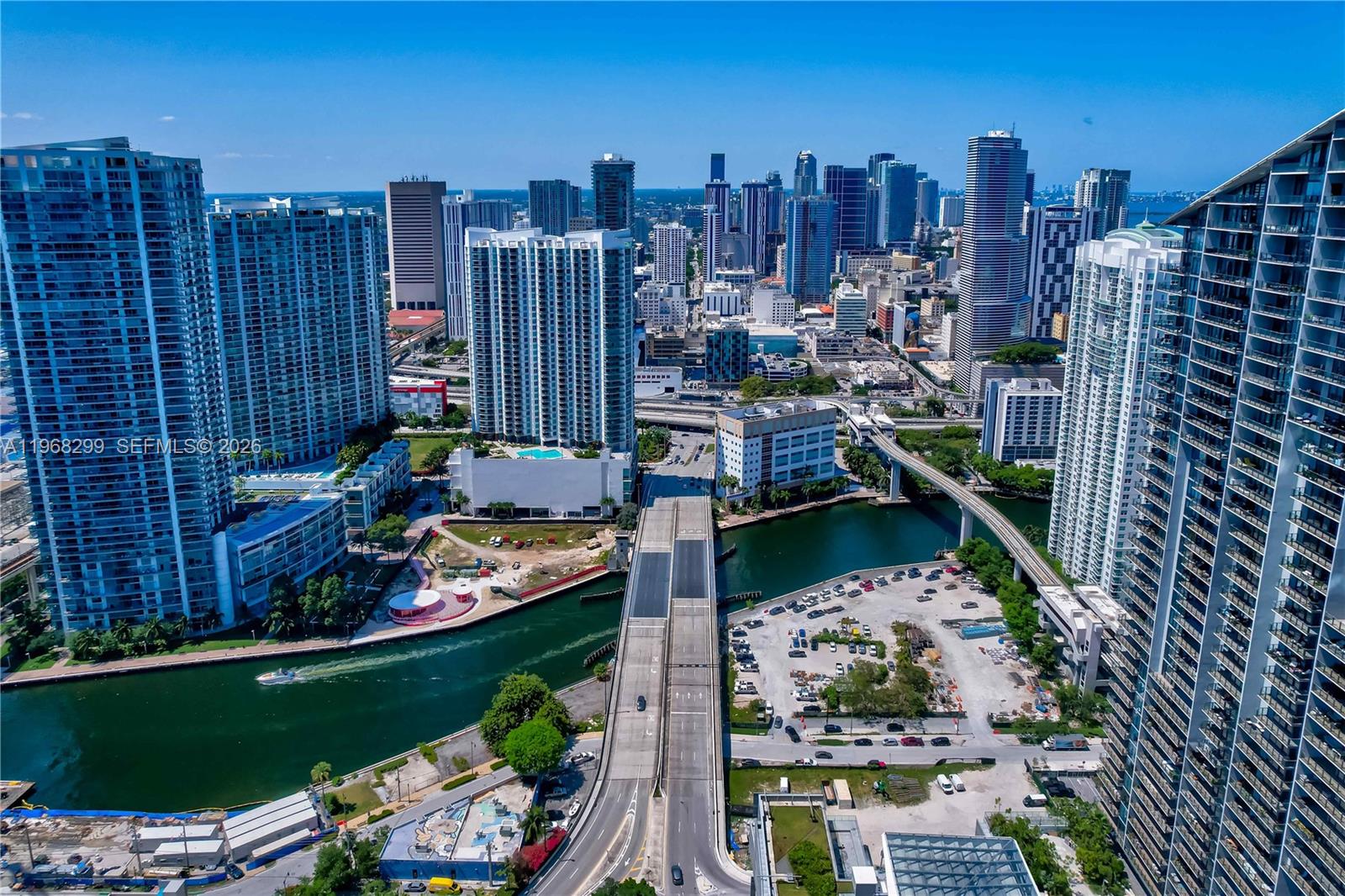 88 SW 7th St #3003, Miami FL 33130