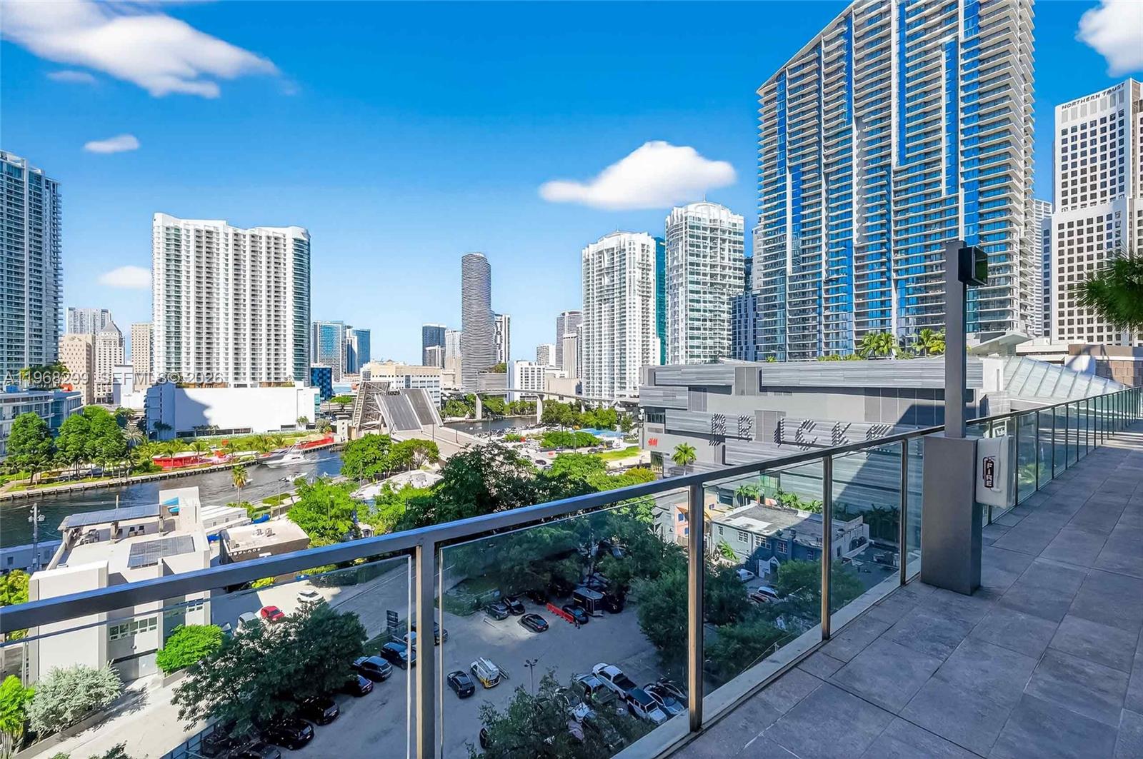 88 SW 7th St #3003, Miami FL 33130
