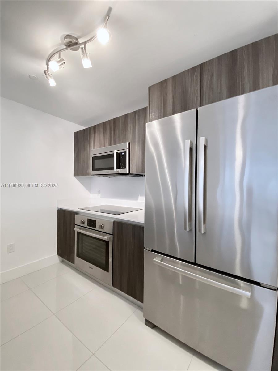 488 NE 18th St #407, Miami FL 33132