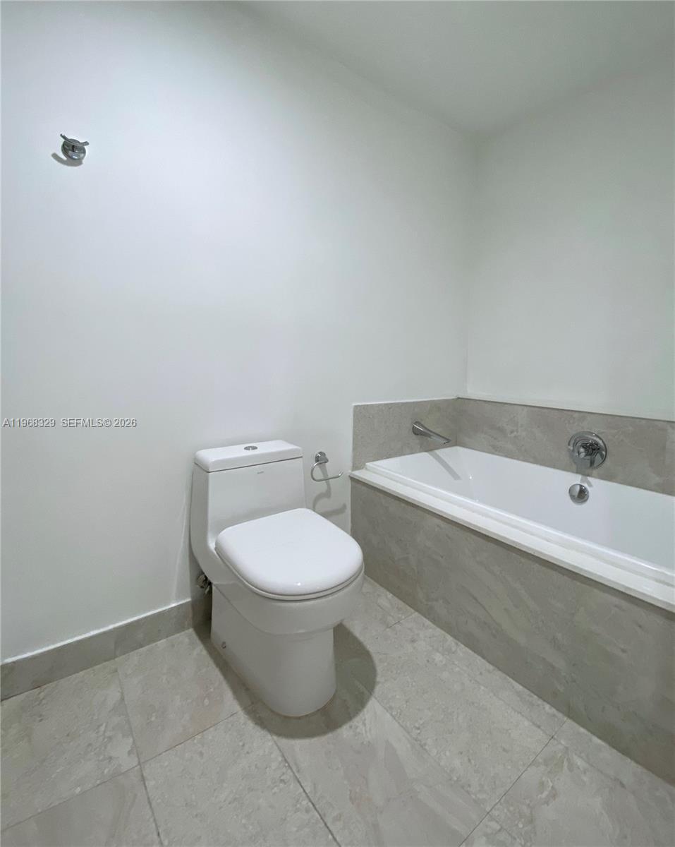 488 NE 18th St #407, Miami FL 33132