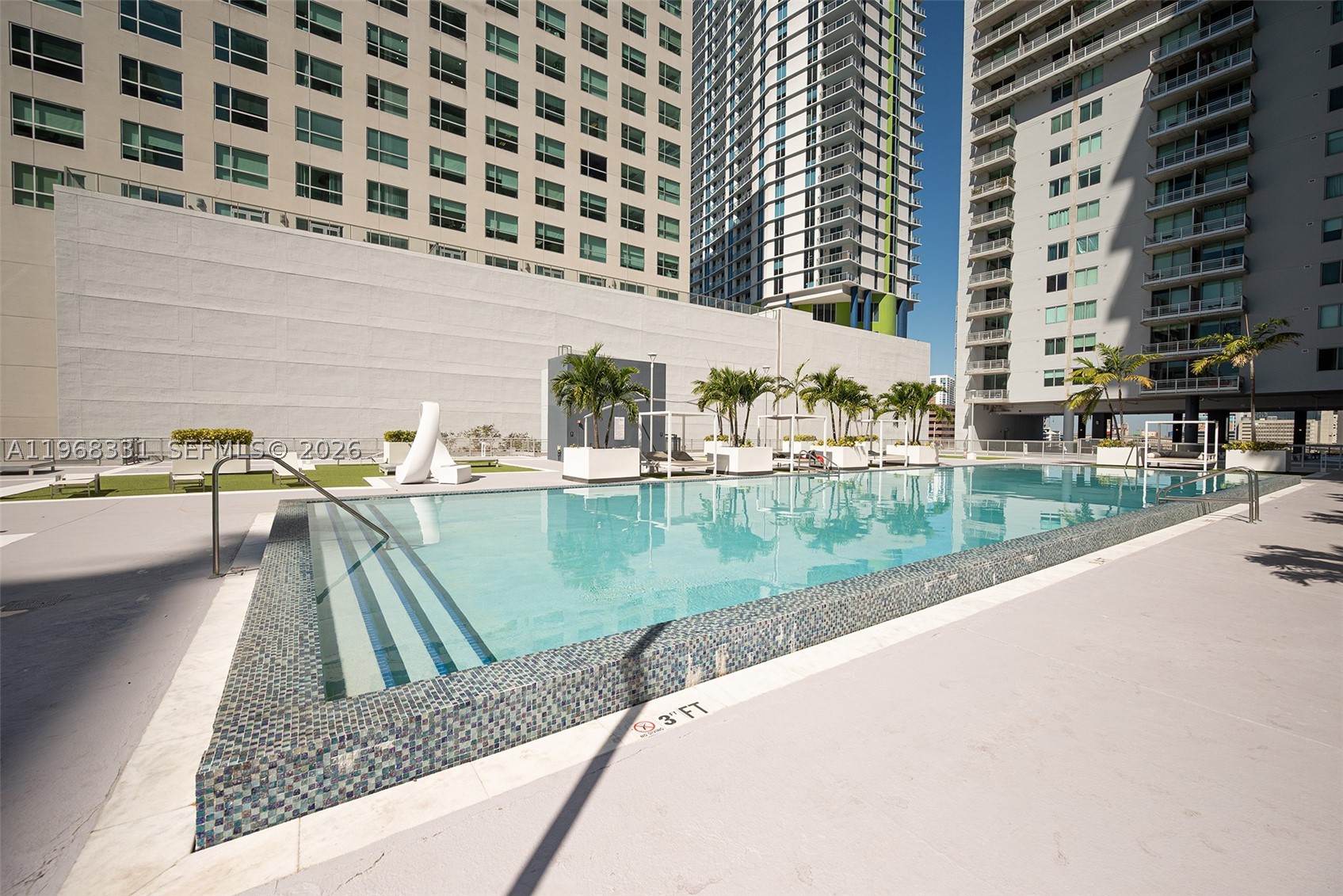 690 SW 1st Ct #1504, Miami FL 33130