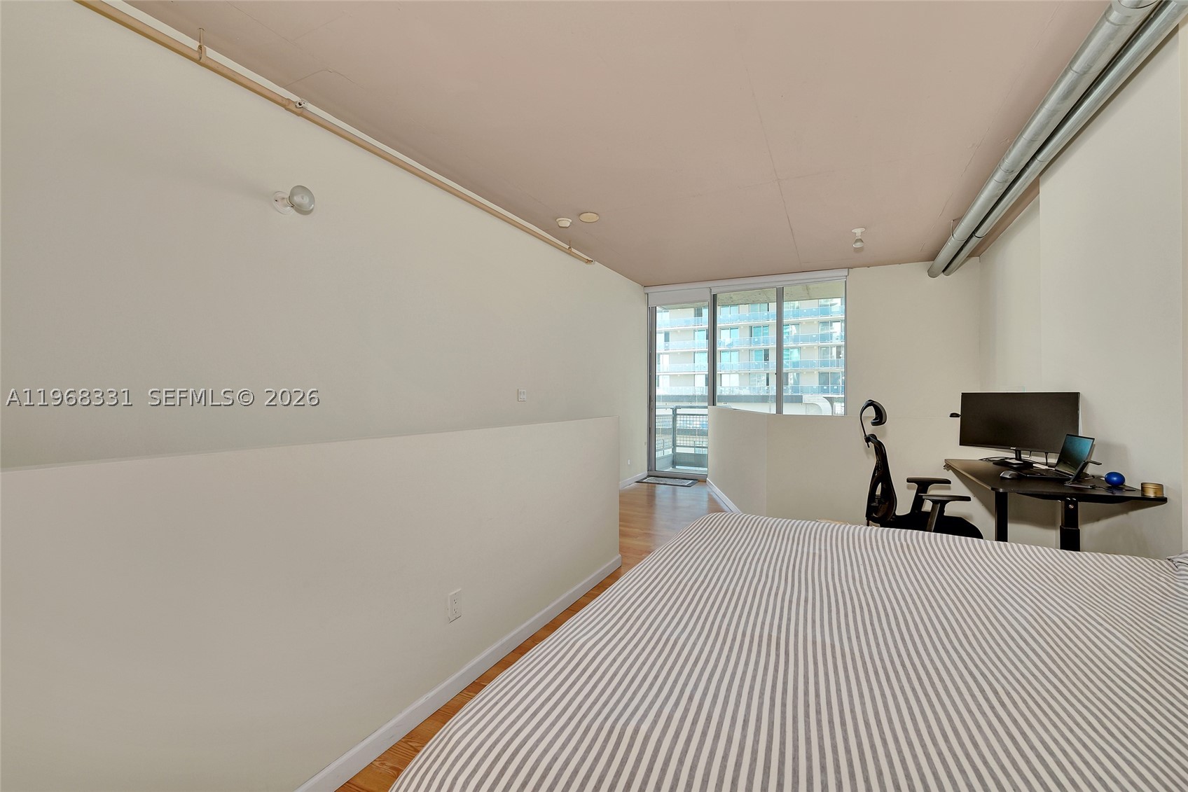 690 SW 1st Ct #1504, Miami FL 33130