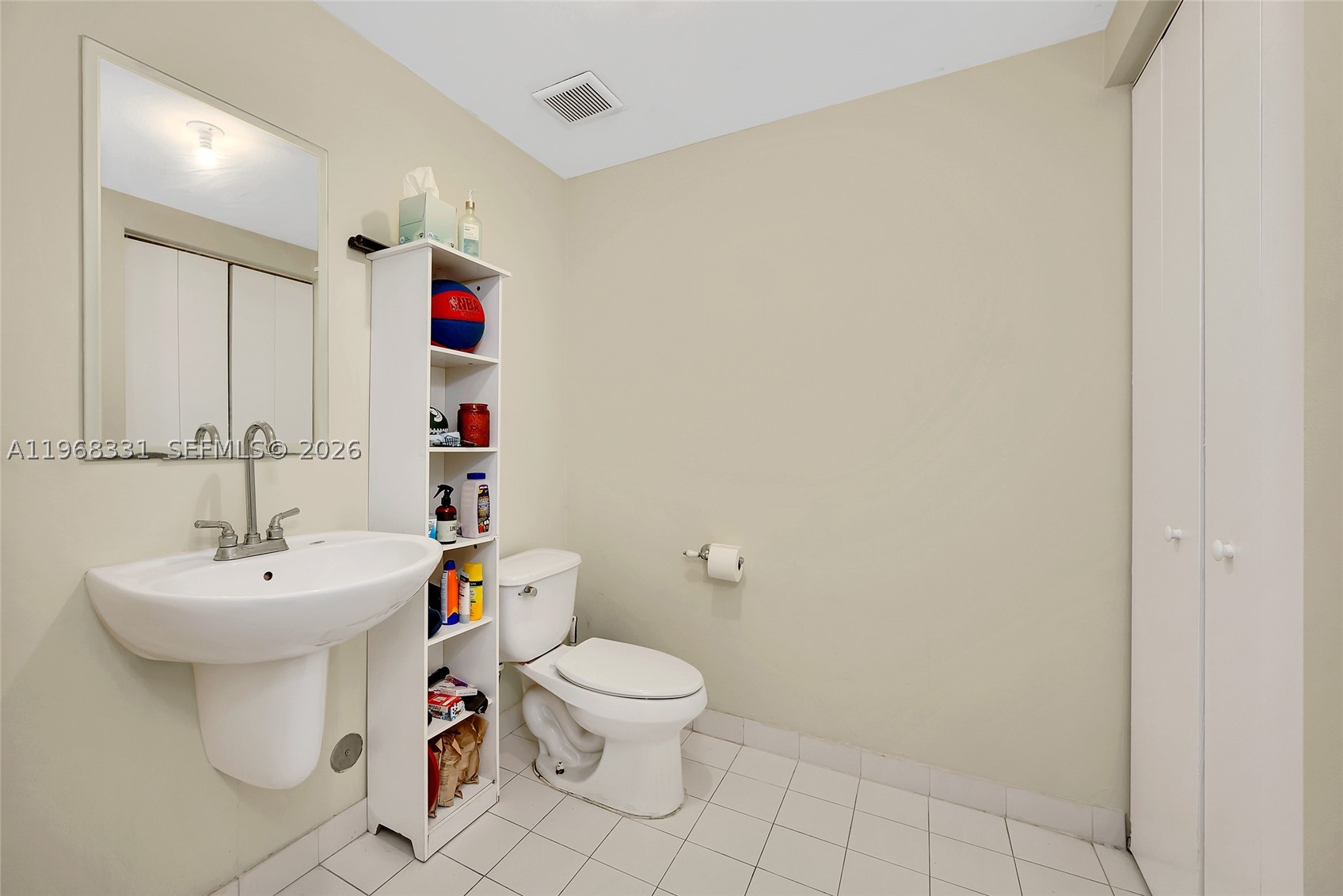 690 SW 1st Ct #1504, Miami FL 33130
