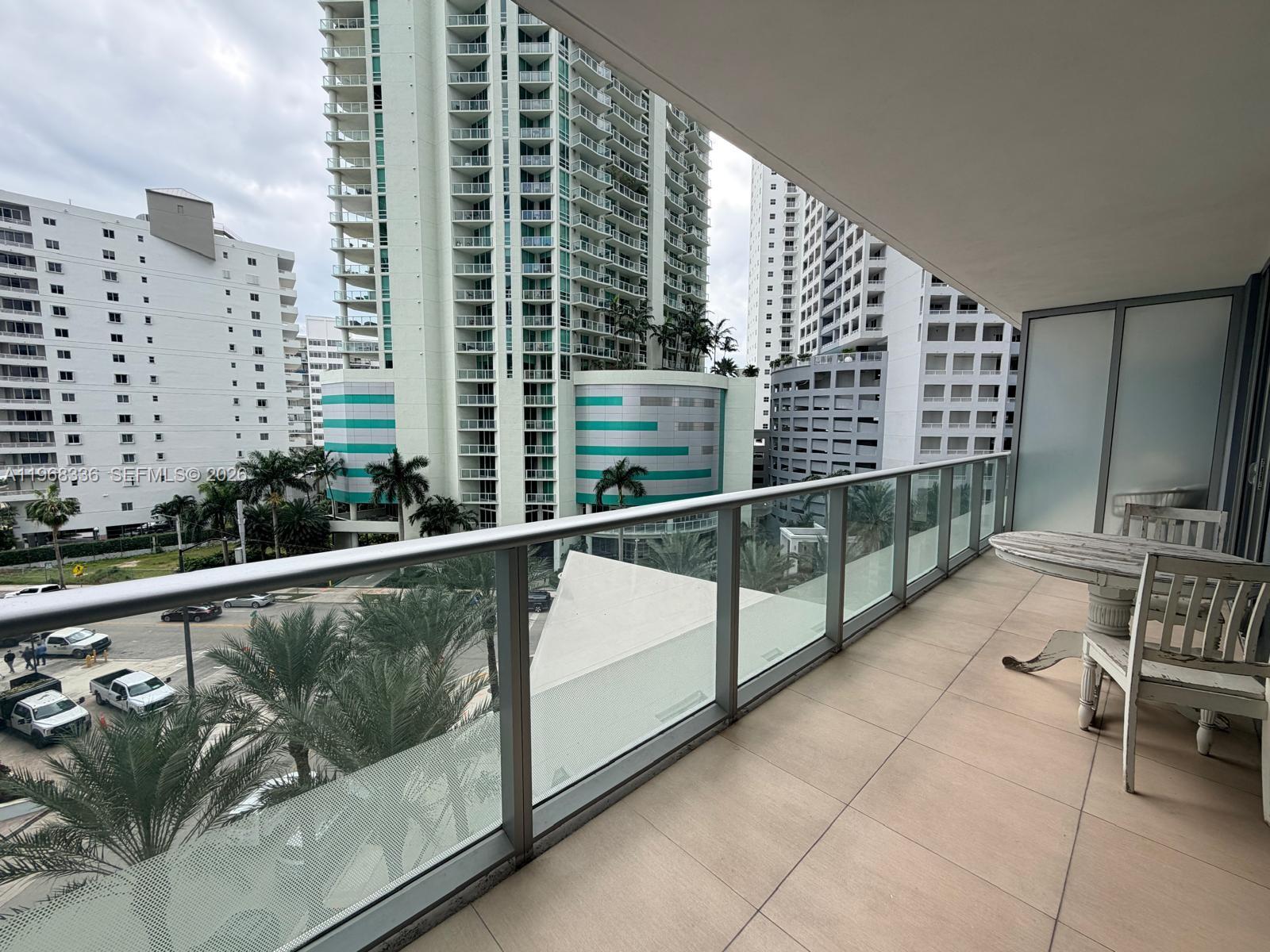 1300 Brickell Bay Dr #607, Miami FL 33131