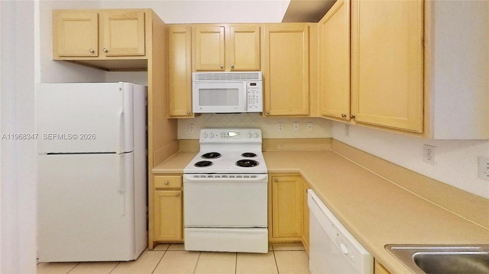 6001 SW 70th St #217, South Miami FL 33143