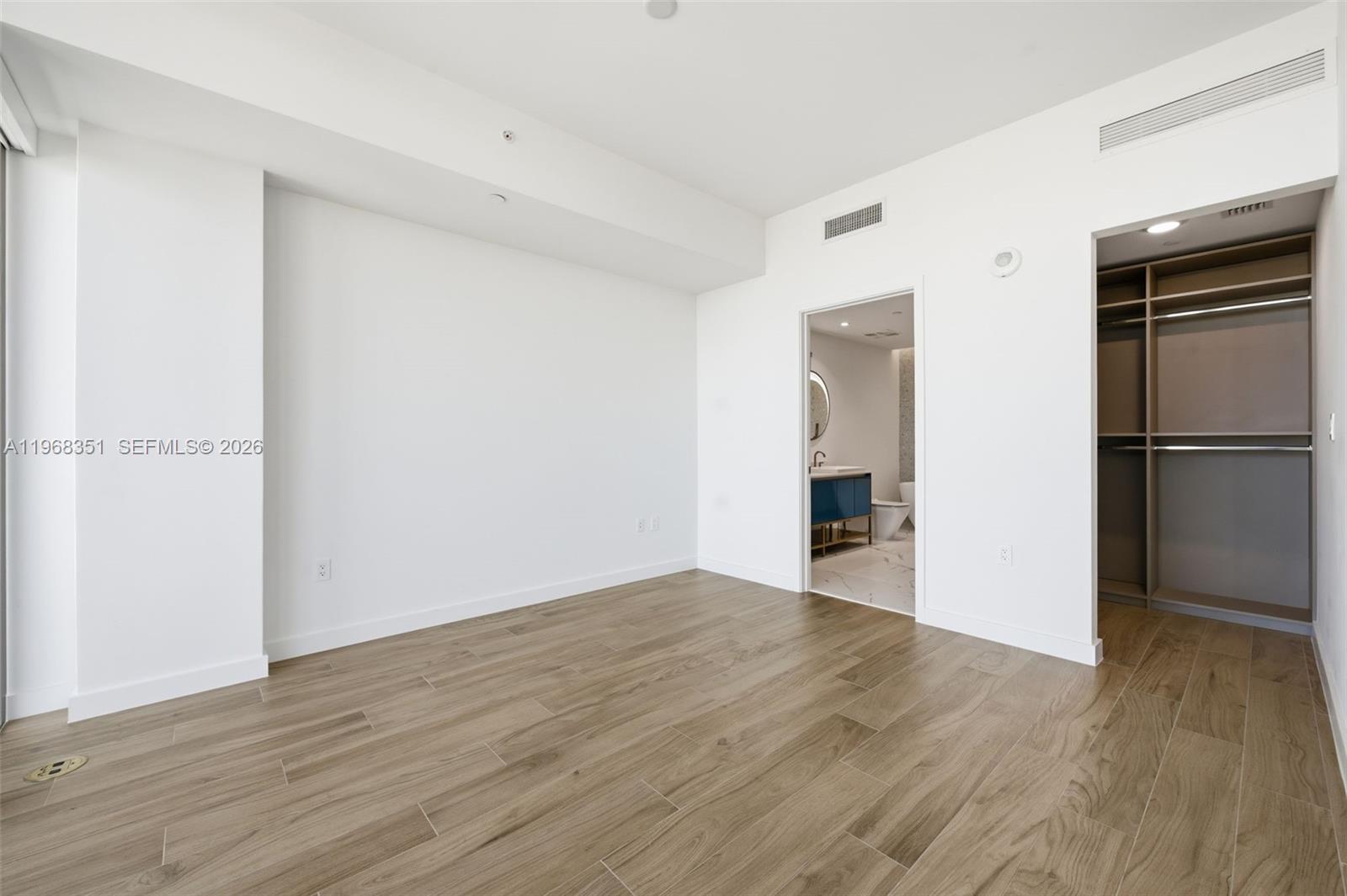 2678 Tigertail Ave #1501, Miami FL 33133