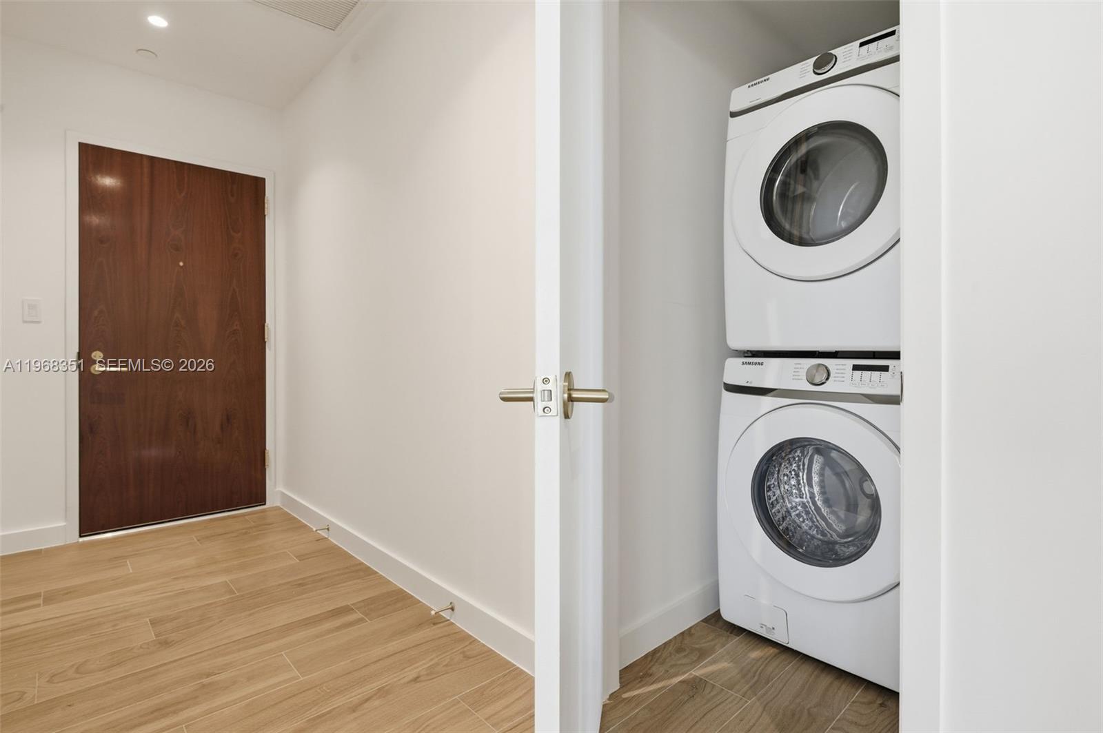 2678 Tigertail Ave #1501, Miami FL 33133