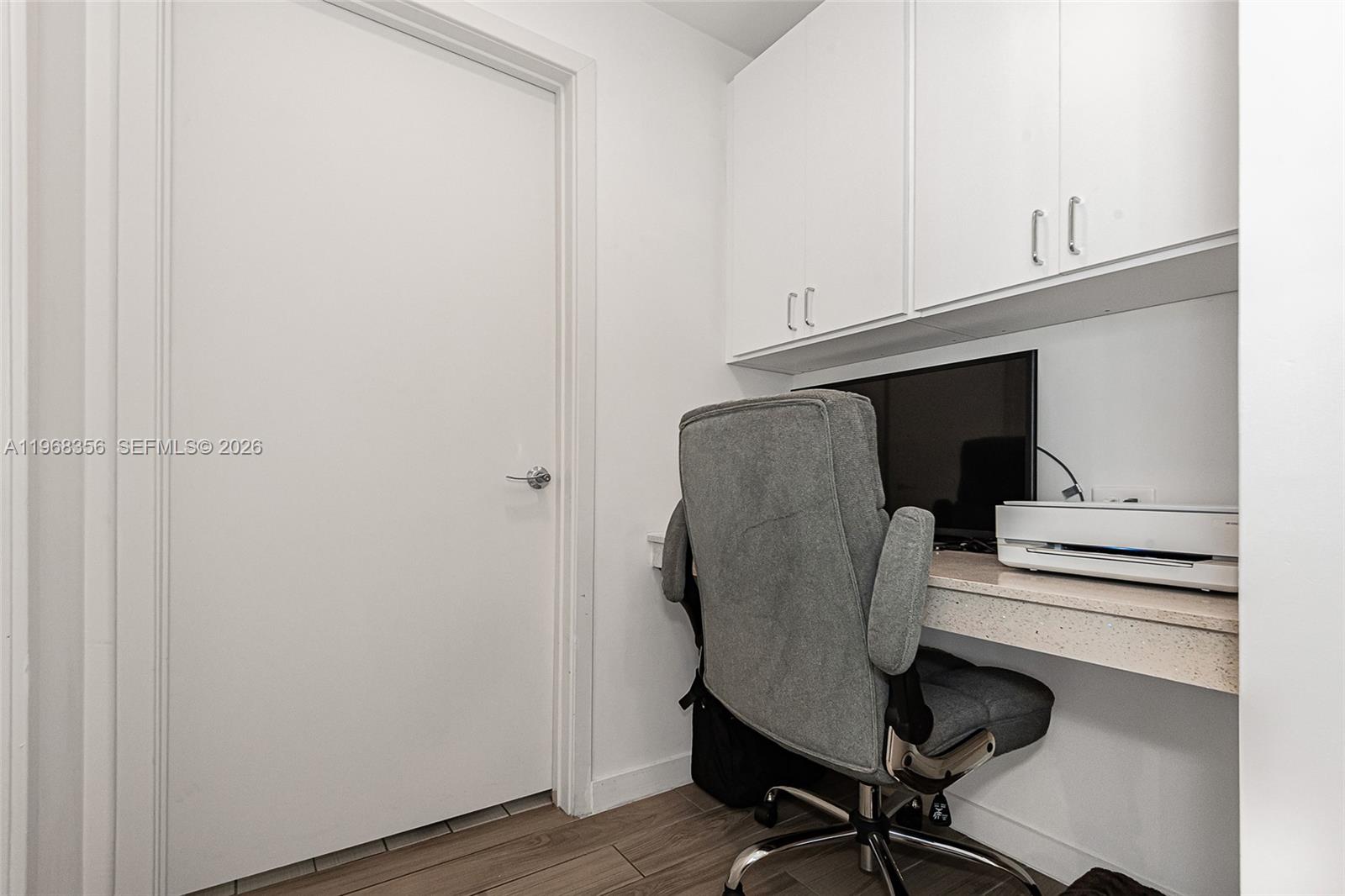 999 SW 1st Ave #3215, Miami FL 33130