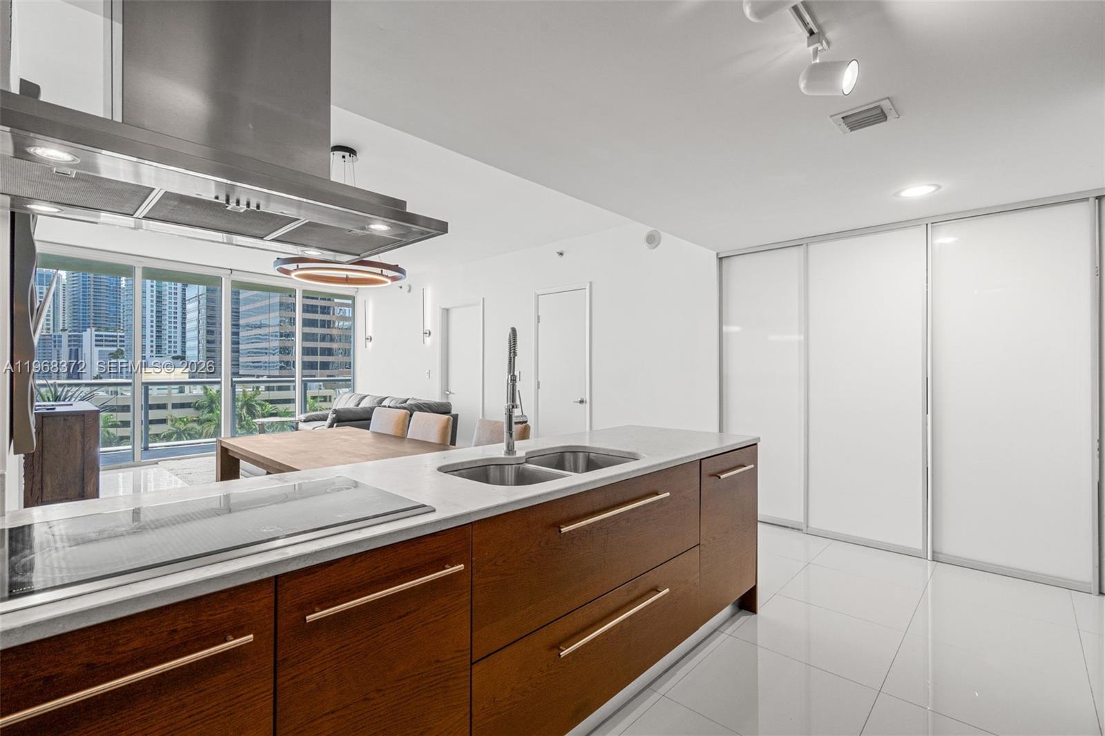 495 Brickell Ave #905, Miami FL 33131