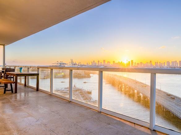 450 Alton Rd #1202, Miami Beach FL 33139