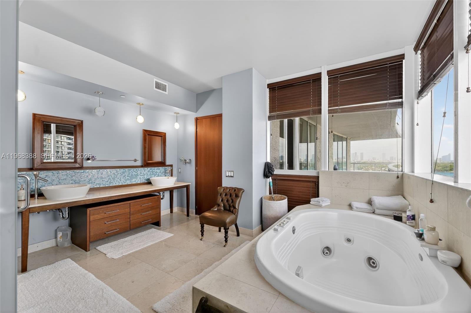 450 Alton Rd #1202, Miami Beach FL 33139