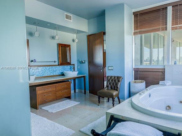 450 Alton Rd #1202, Miami Beach FL 33139