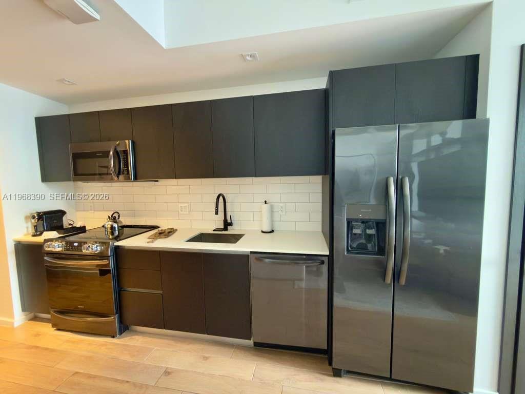 398 NE 5th St #4313, Miami FL 33132