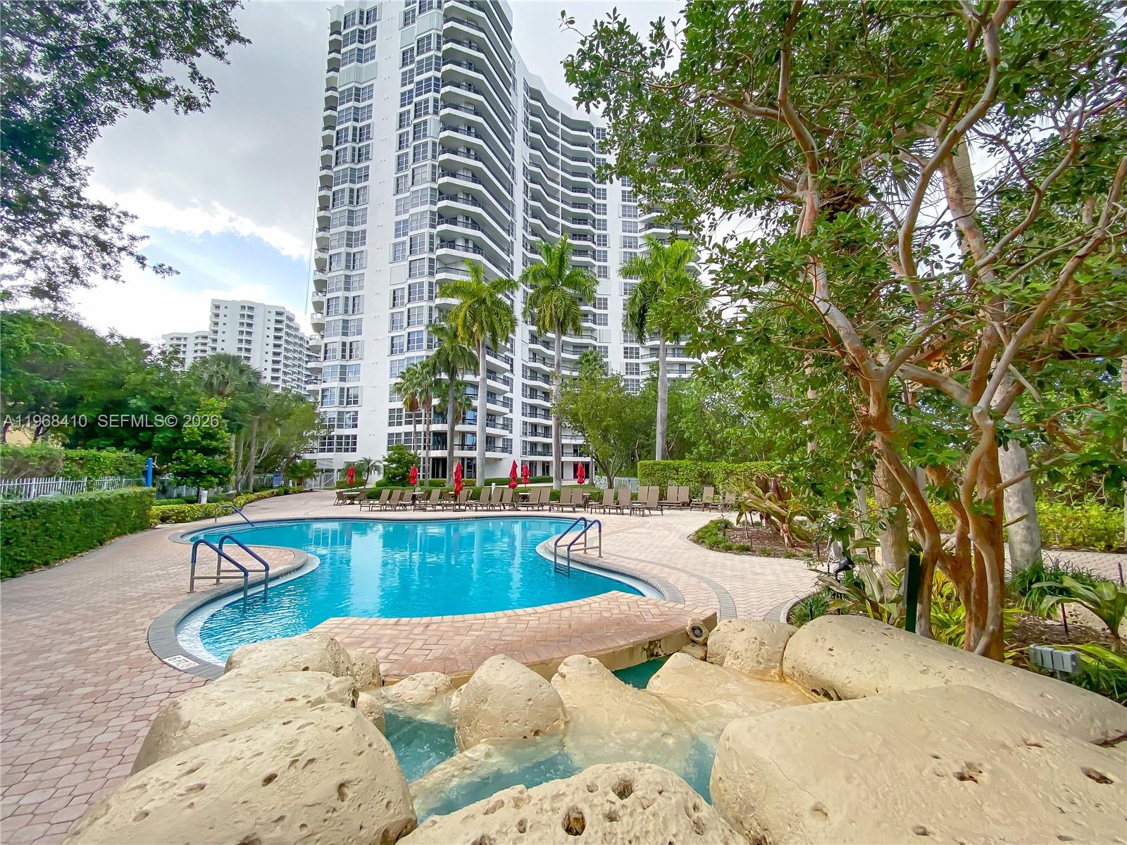 3400 NE 192nd St #LPH7, Aventura FL 33180