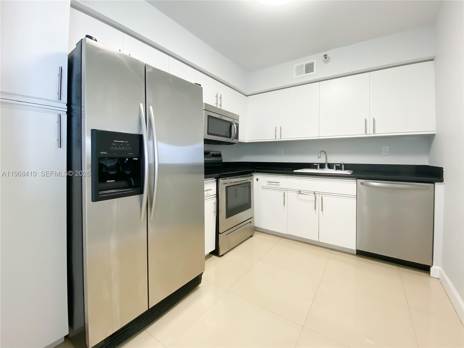 3400 NE 192nd St #LPH7, Aventura FL 33180