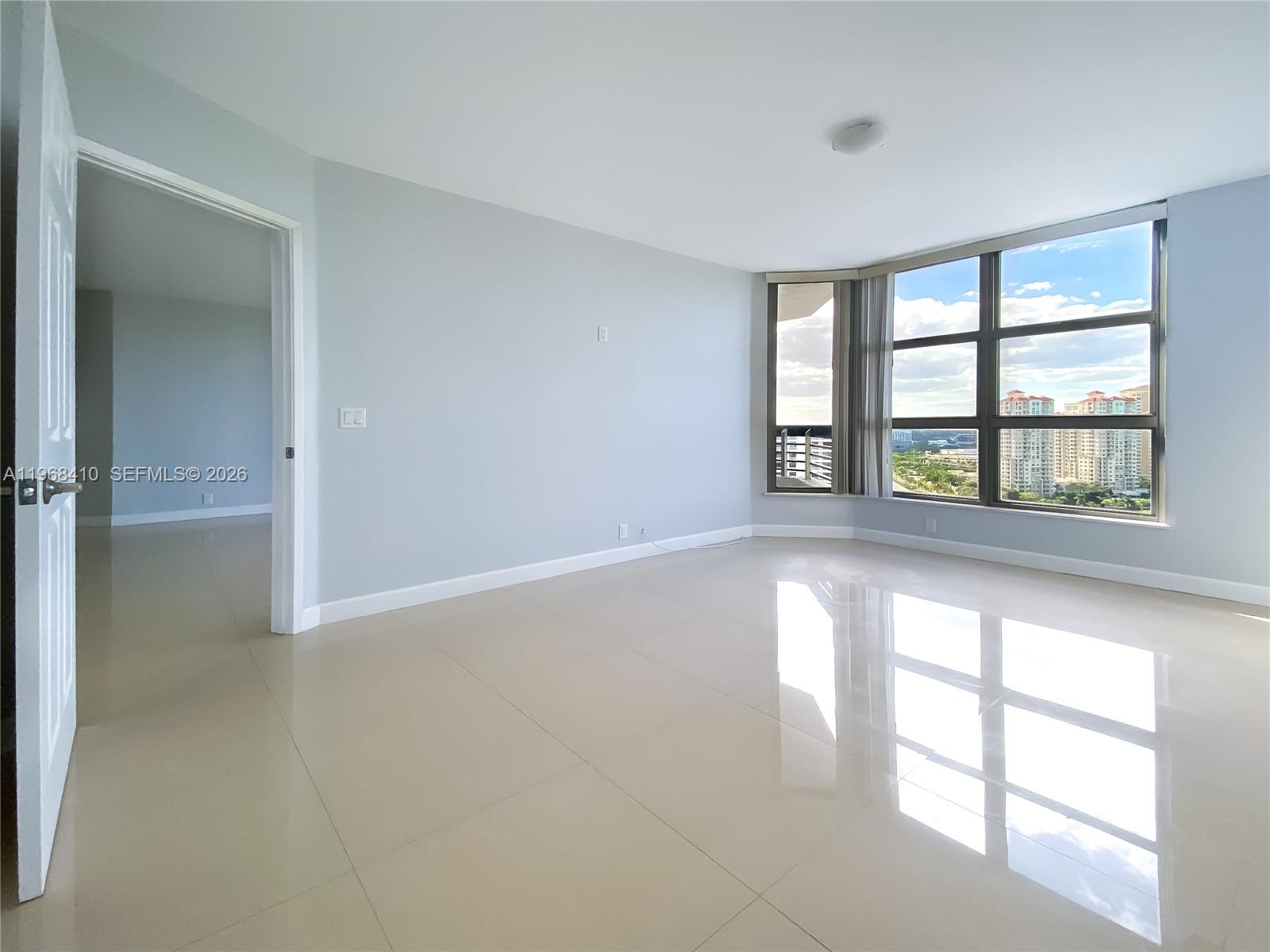 3400 NE 192nd St #LPH7, Aventura FL 33180