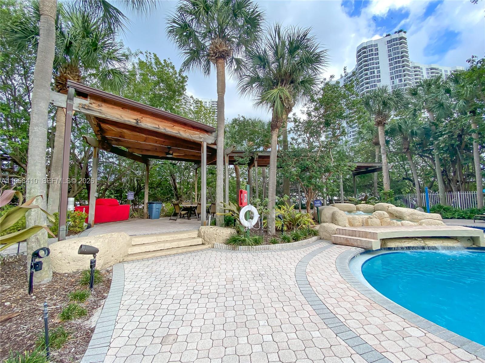 3400 NE 192nd St #LPH7, Aventura FL 33180