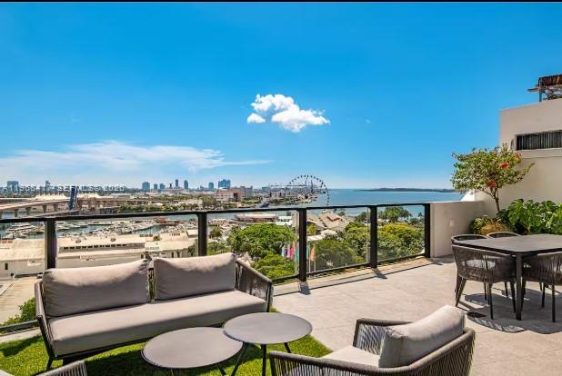 398 NE 5th St #3511, Miami FL 33132