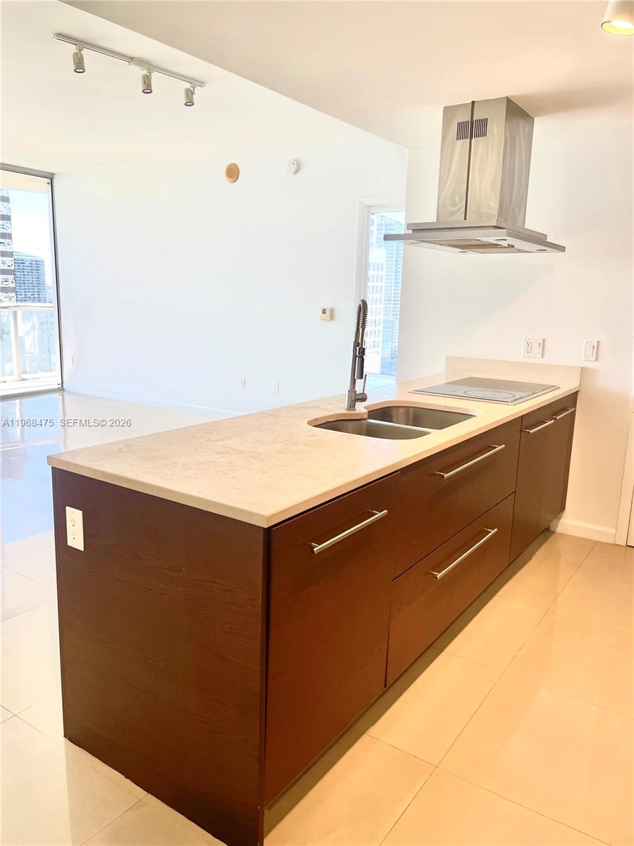 495 BRICKELL AV #3011, Miami FL 33131