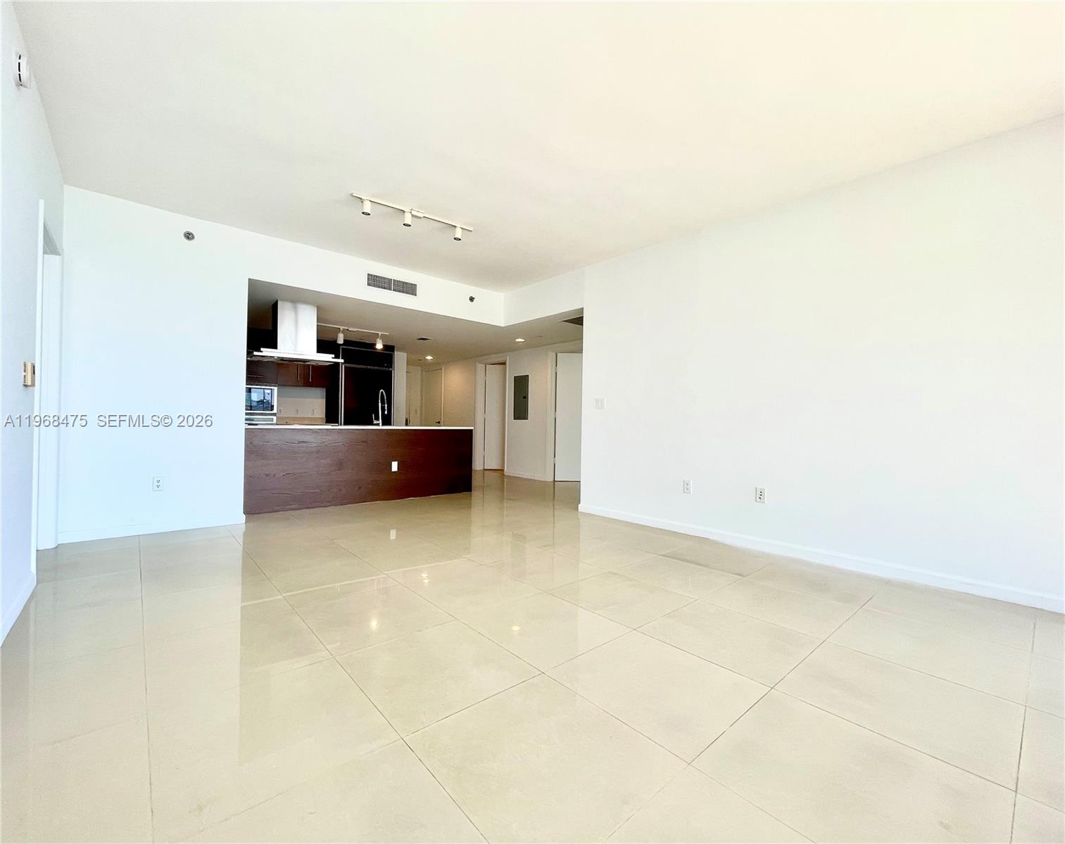 495 BRICKELL AV #3011, Miami FL 33131