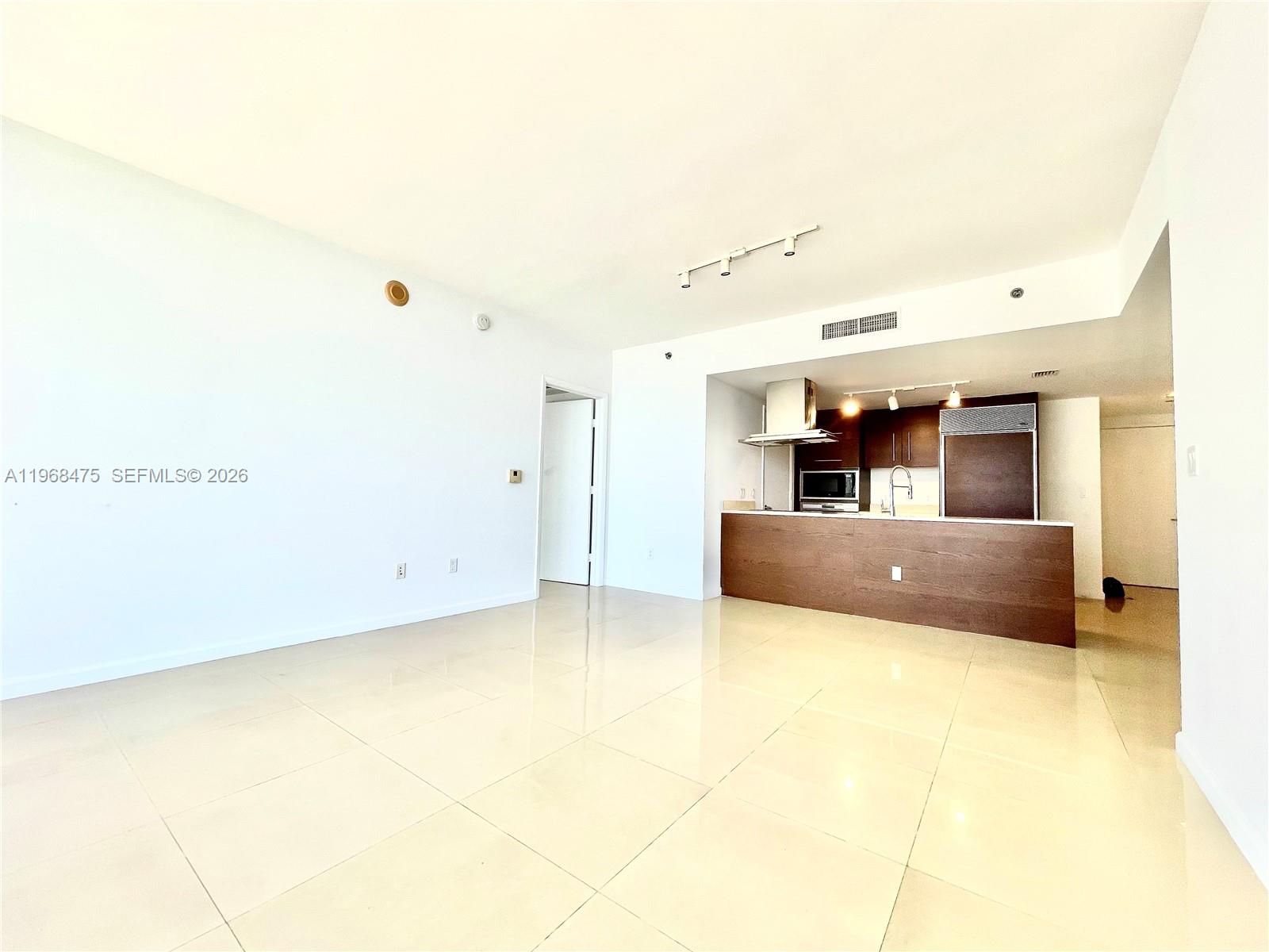495 BRICKELL AV #3011, Miami FL 33131