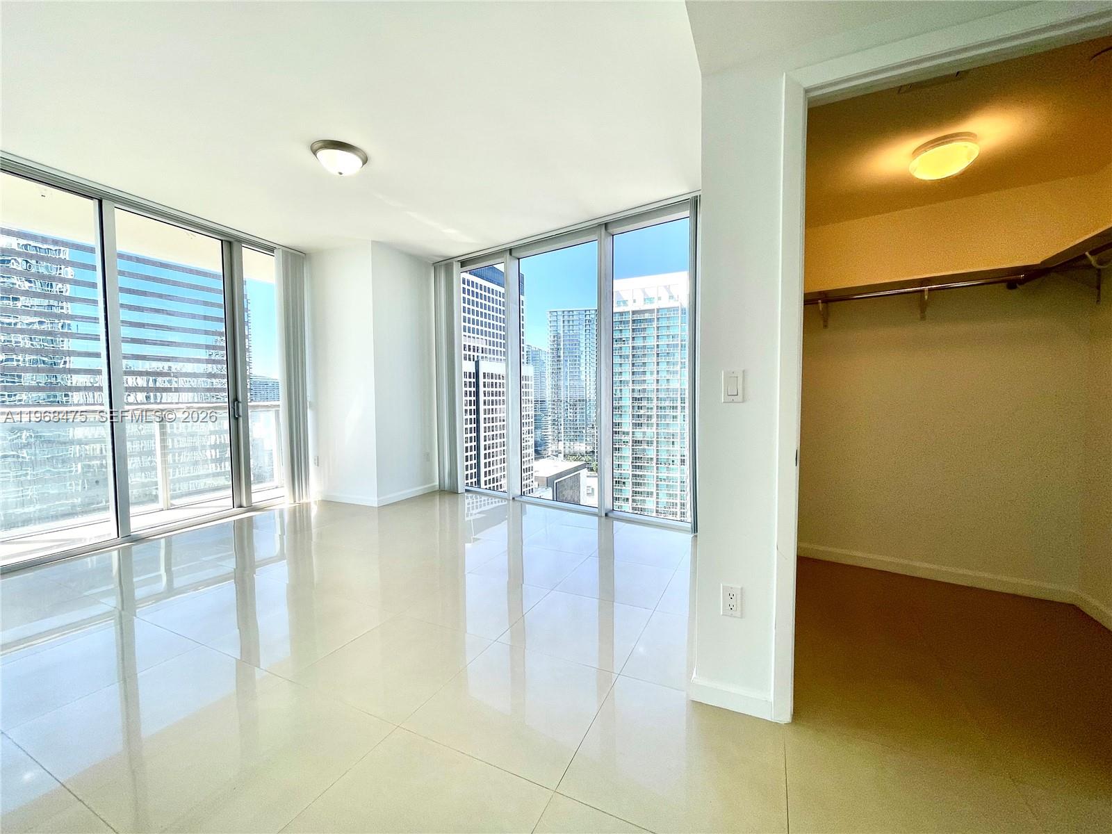 495 BRICKELL AV #3011, Miami FL 33131