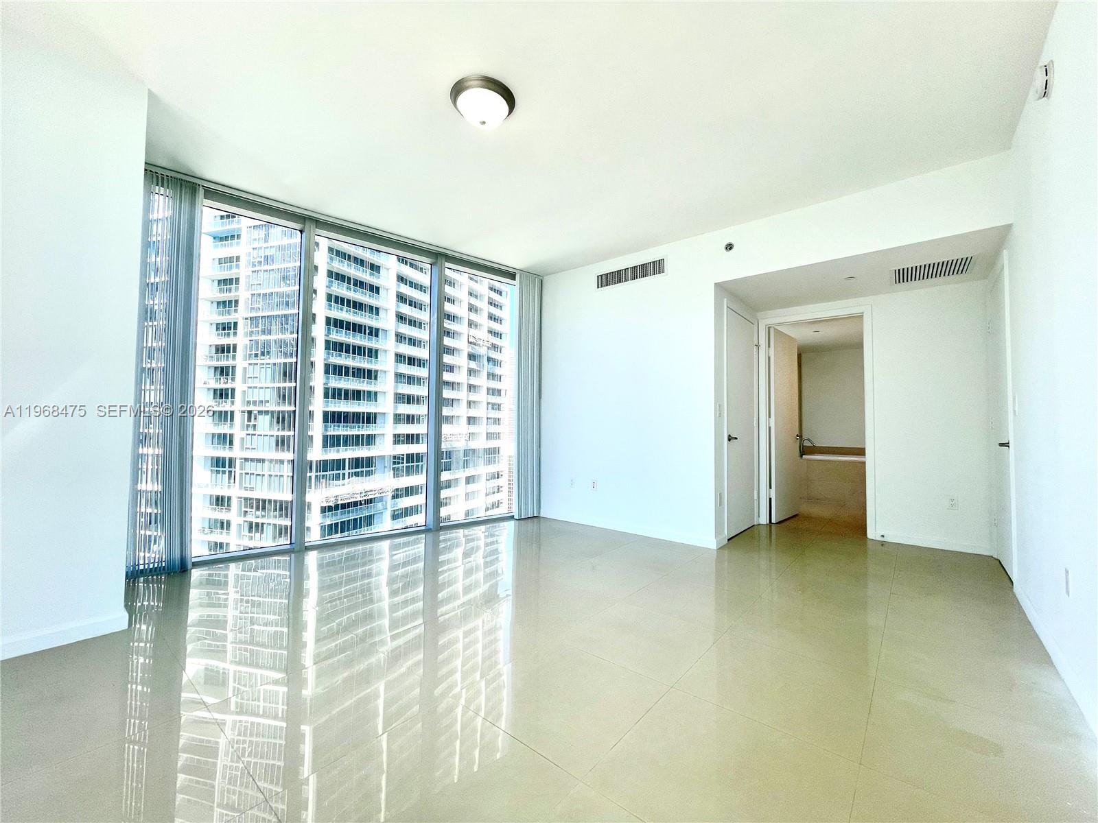 495 BRICKELL AV #3011, Miami FL 33131