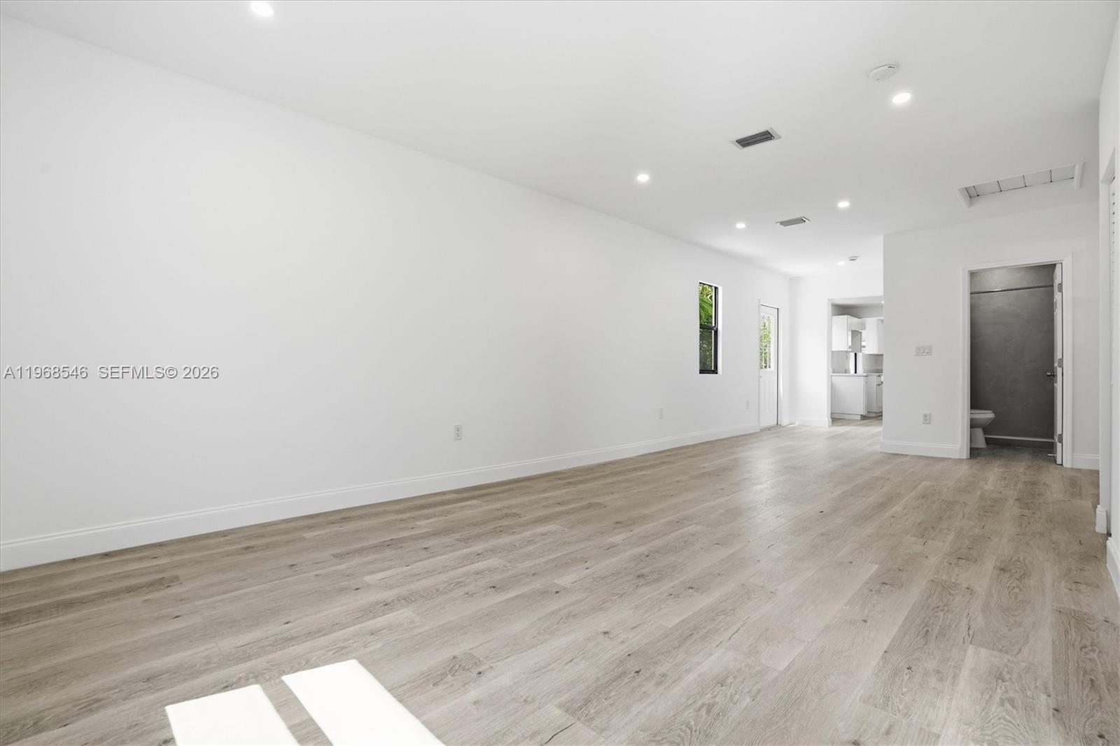 4237 SW 7th St, Miami FL 33134
