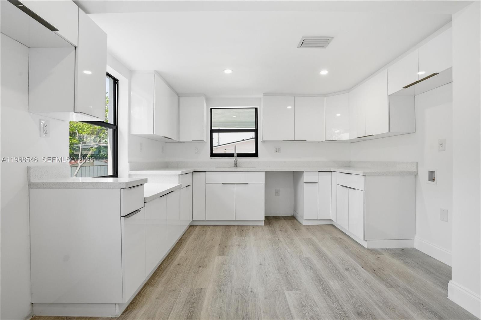 4237 SW 7th St, Miami FL 33134