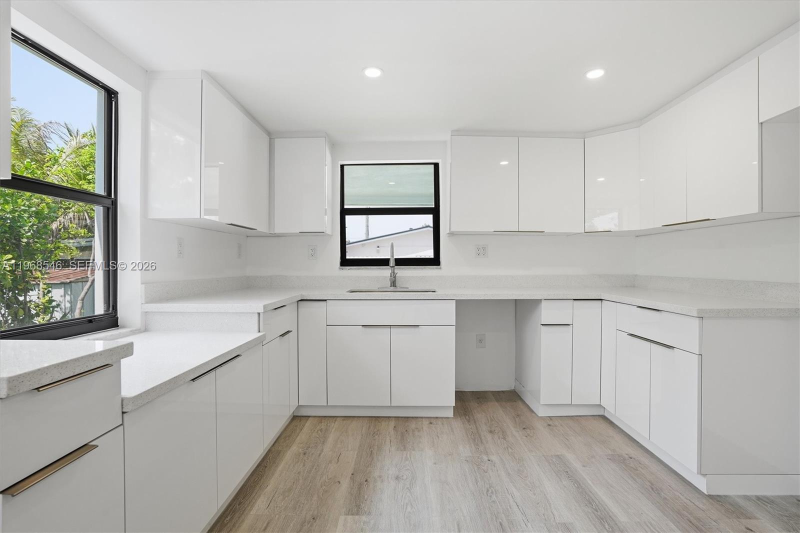 4237 SW 7th St, Miami FL 33134