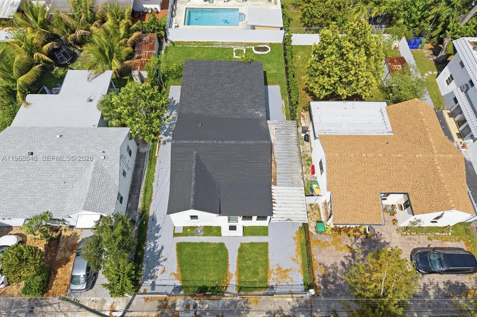 4237 SW 7th St, Miami FL 33134