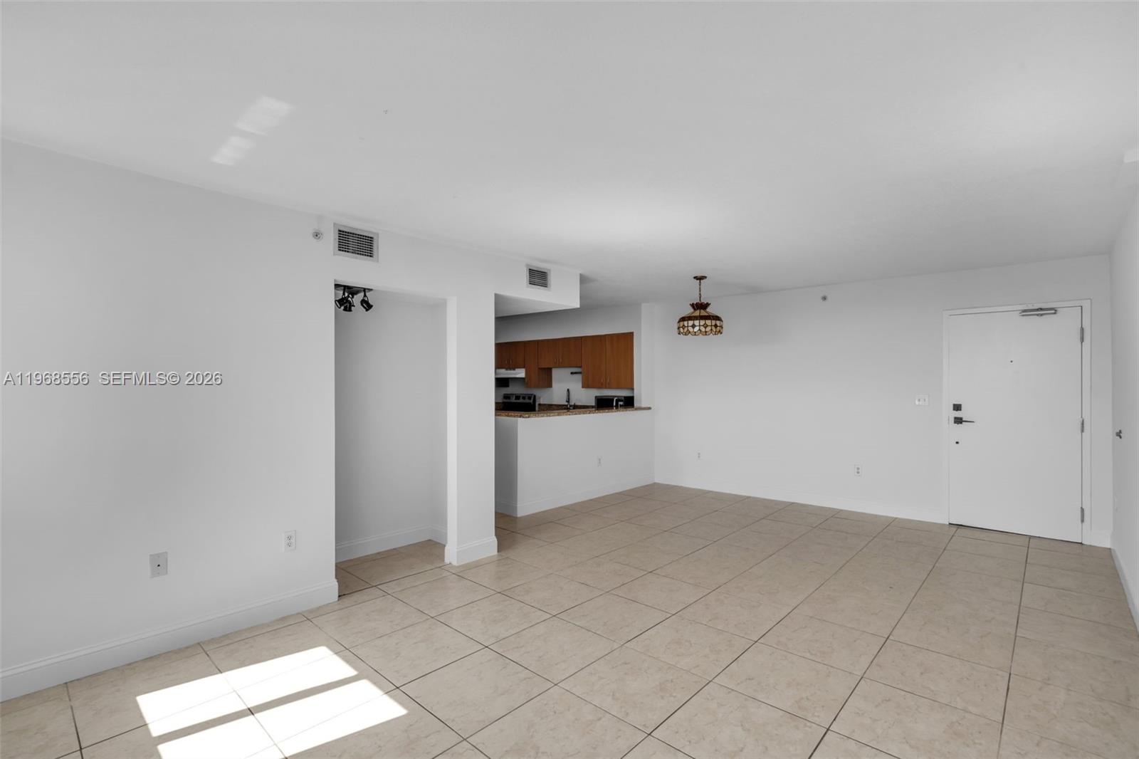 1475 SW 8th St #610, Miami FL 33135