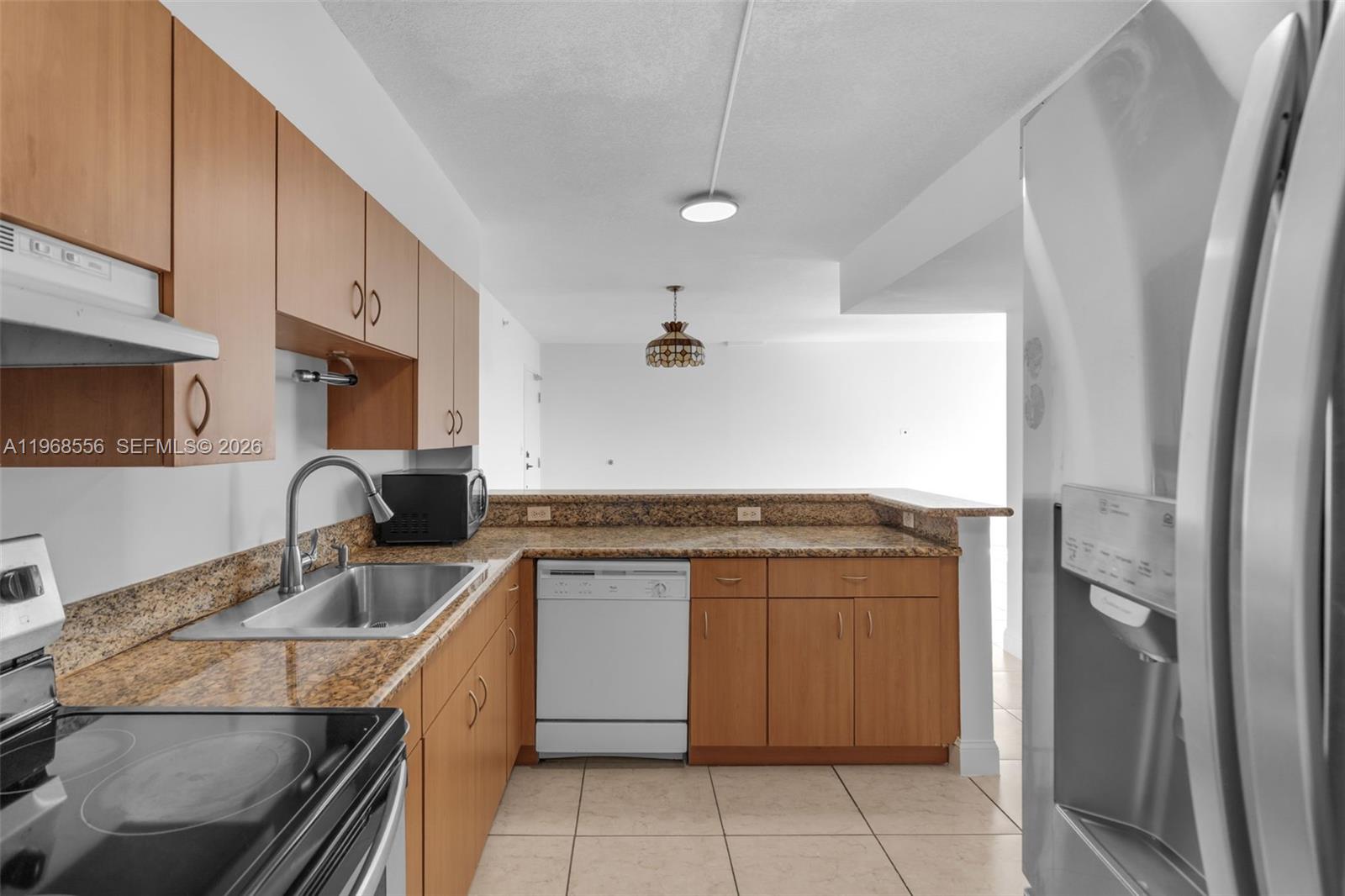 1475 SW 8th St #610, Miami FL 33135