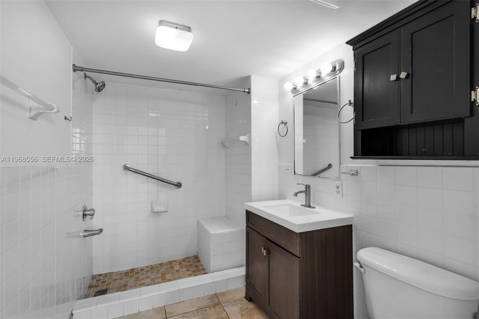 1475 SW 8th St #610, Miami FL 33135