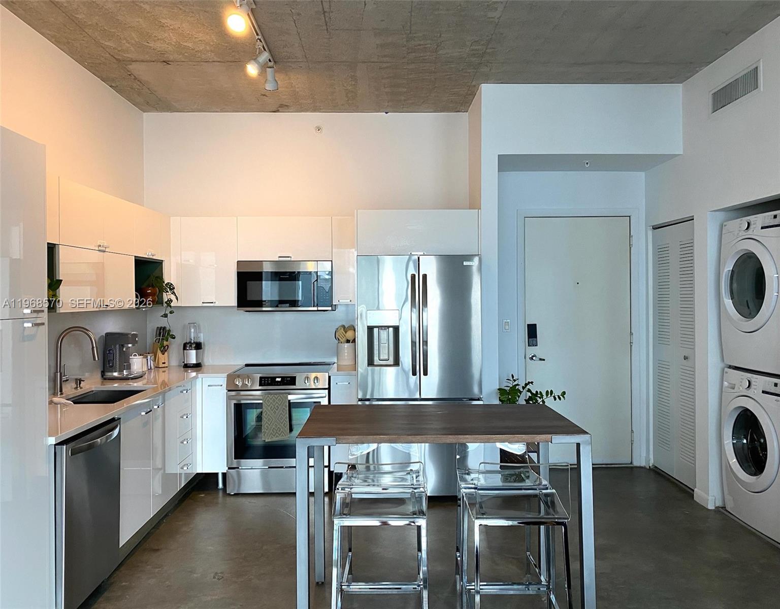 133 NE 2nd Ave #1507, Miami FL 33132
