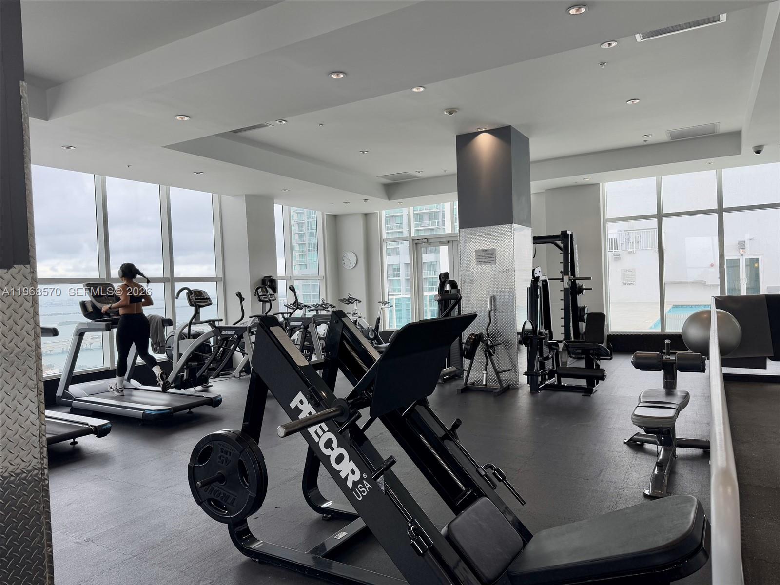 133 NE 2nd Ave #1507, Miami FL 33132