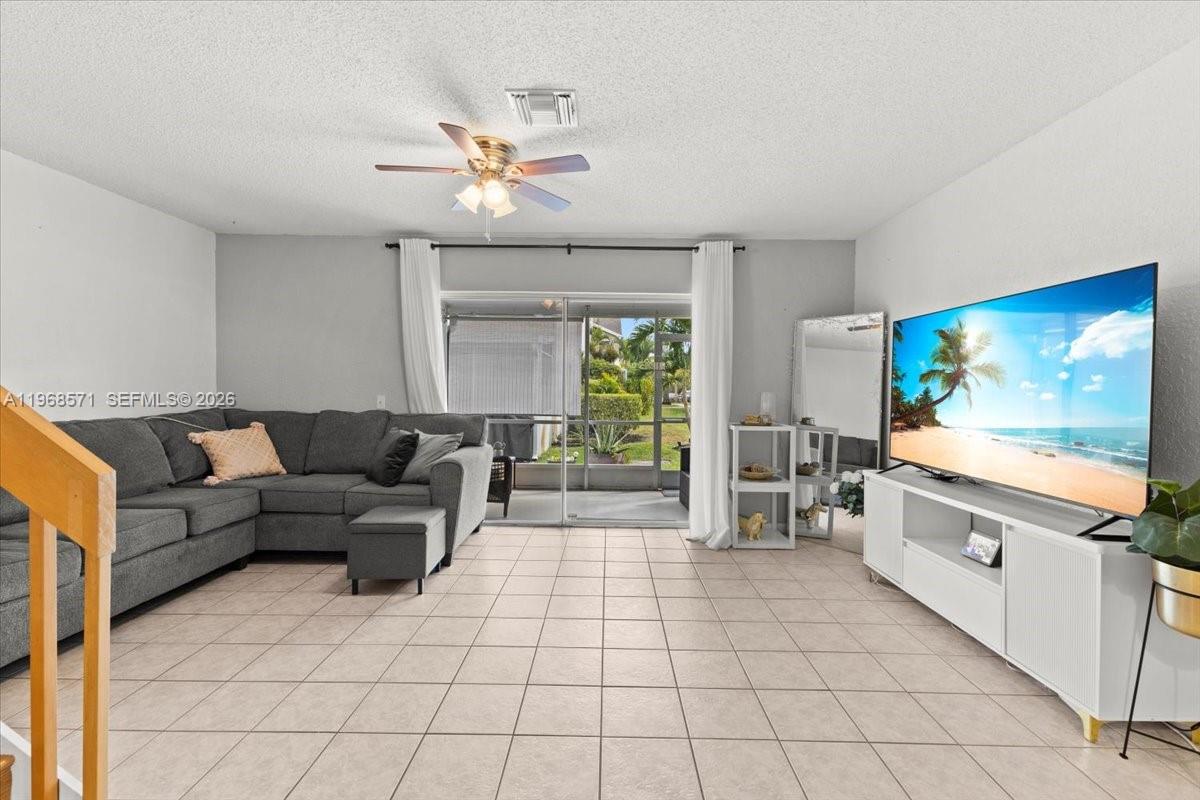 307 Waterside Dr, Hypoluxo FL 33462