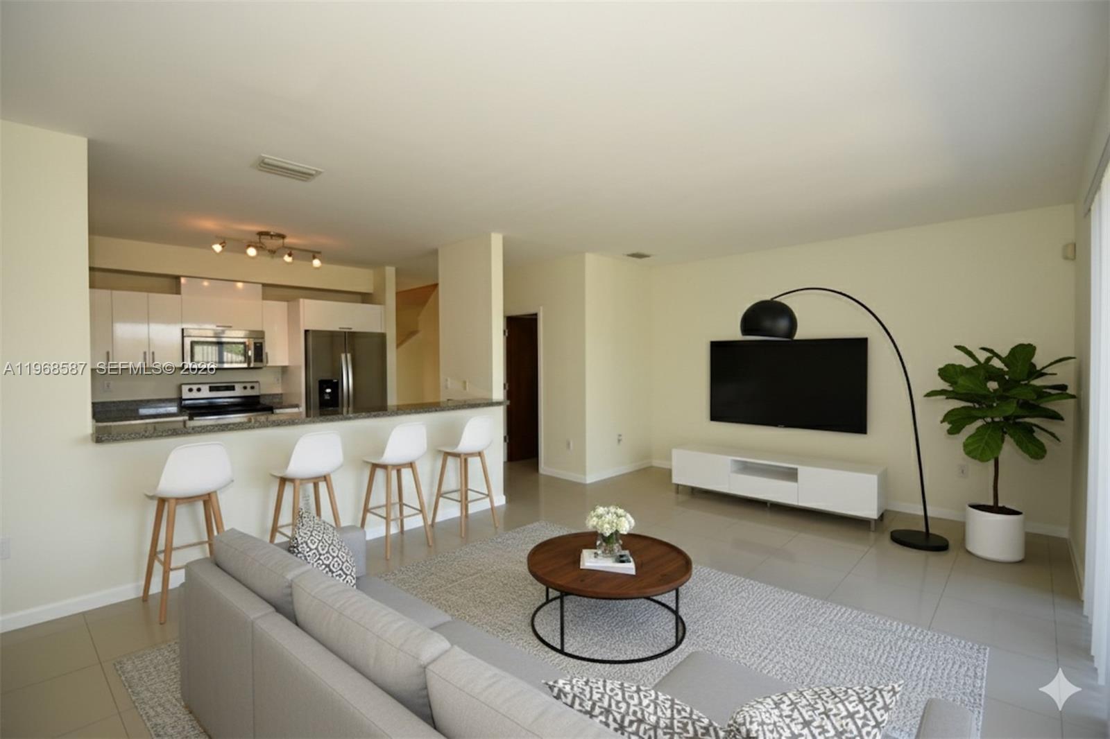 2780 SW 33 AVE, Miami FL 33133