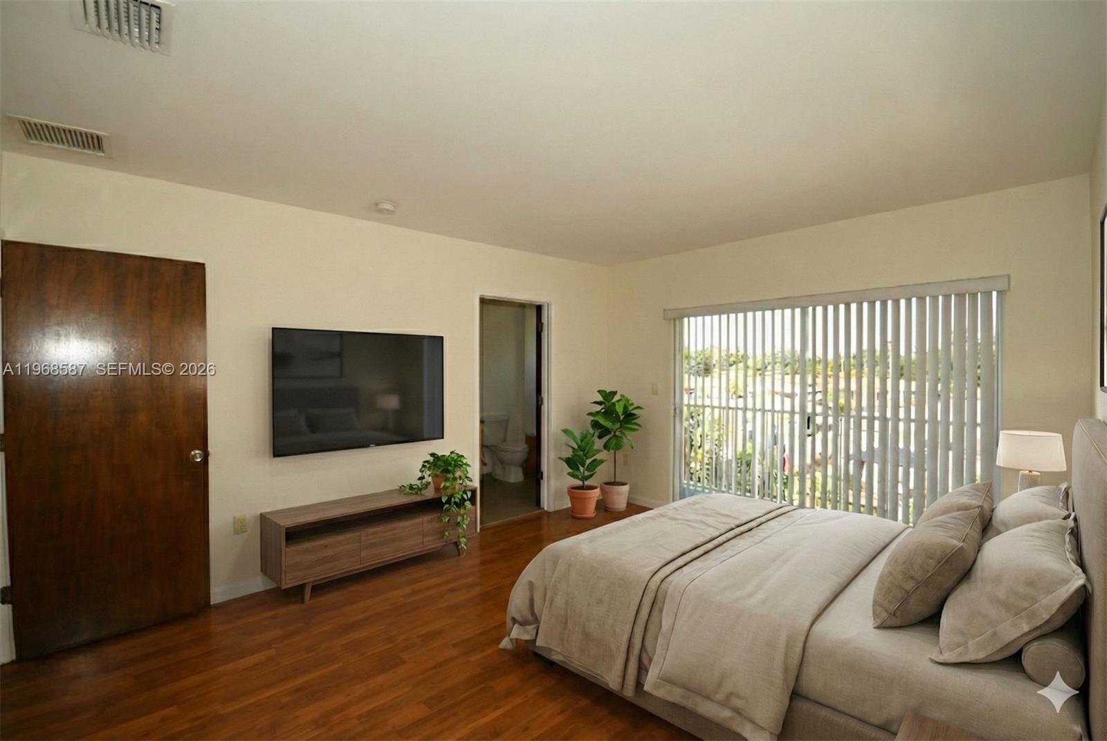 2780 SW 33 AVE, Miami FL 33133