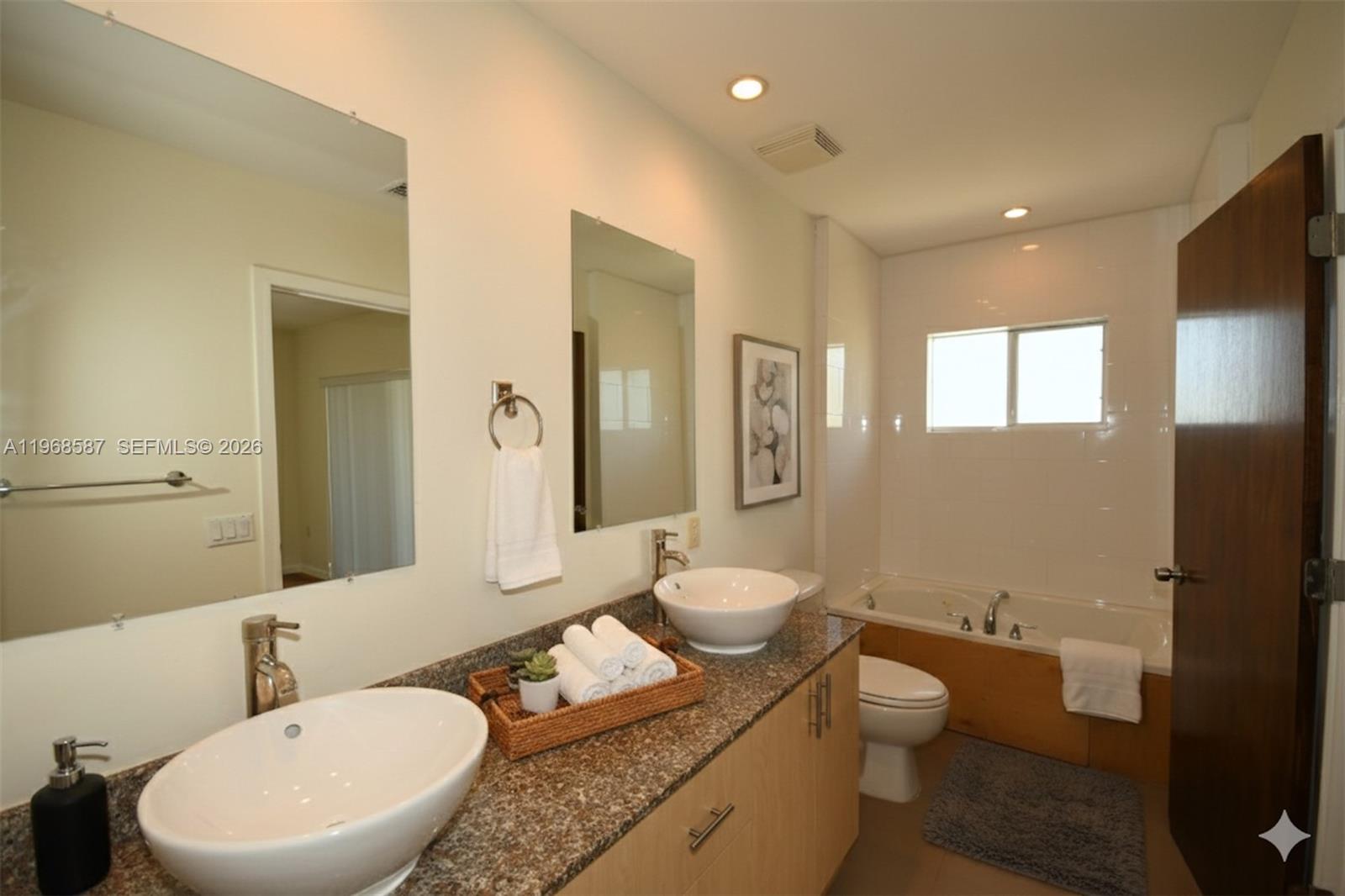 2780 SW 33 AVE, Miami FL 33133