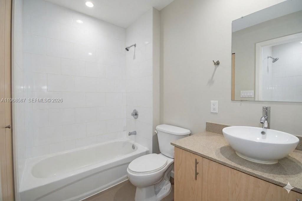 2780 SW 33 AVE, Miami FL 33133