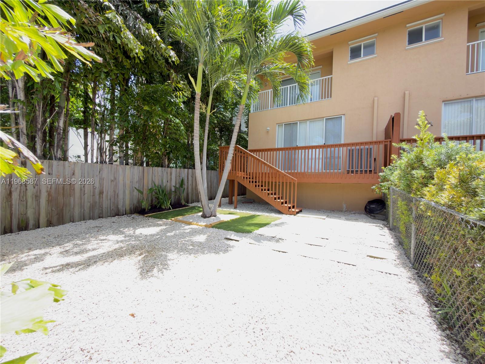 2780 SW 33 AVE, Miami FL 33133