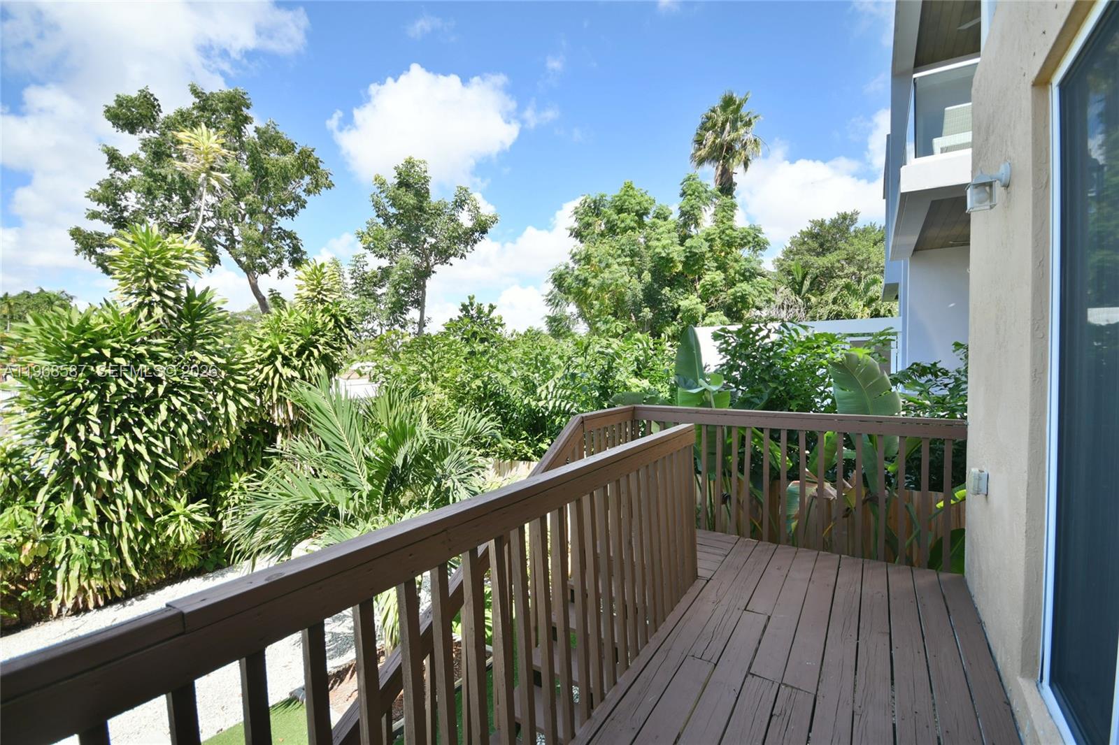 2780 SW 33 AVE, Miami FL 33133