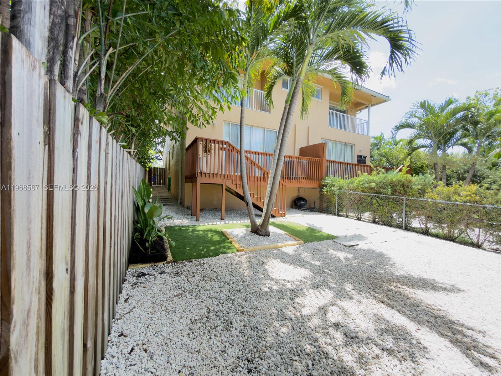 2780 SW 33 AVE, Miami FL 33133