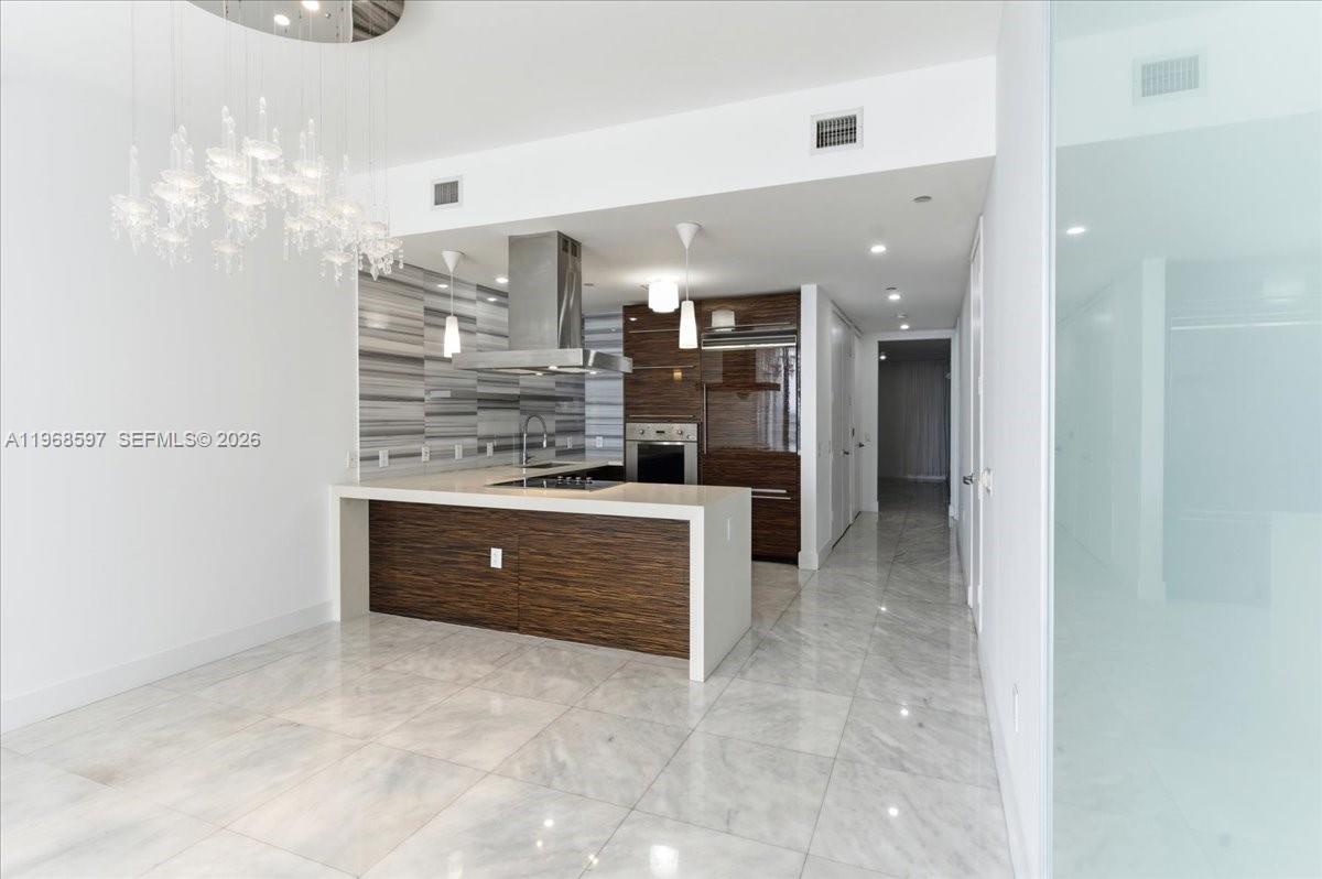 1100 Biscayne Blvd #2702, Miami FL 33132